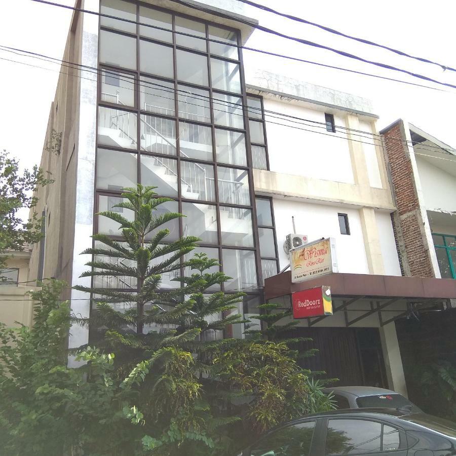 Wisma Rina Rini Wisma tamu *